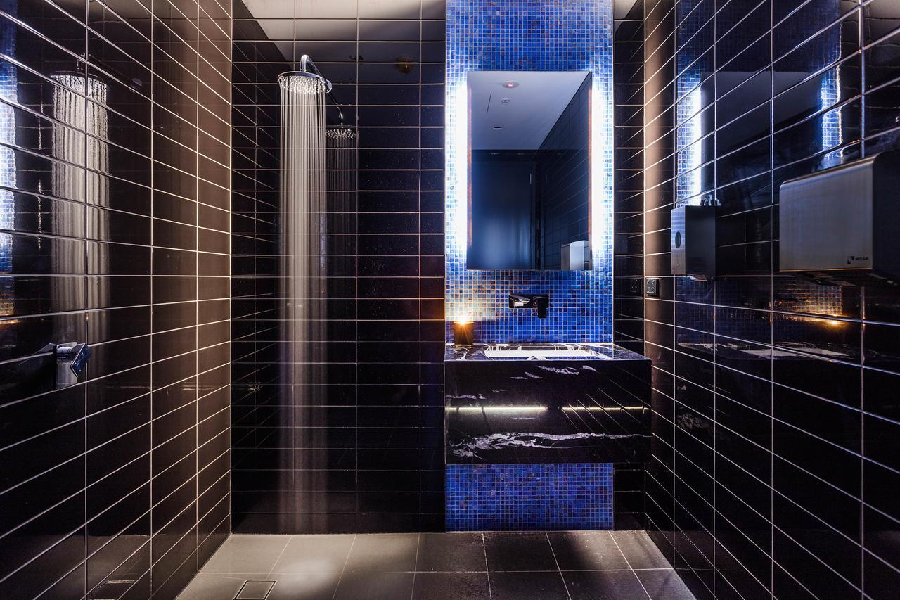 Fv By Peppers Apart otel Brisbane Dış mekan fotoğraf Bathroom