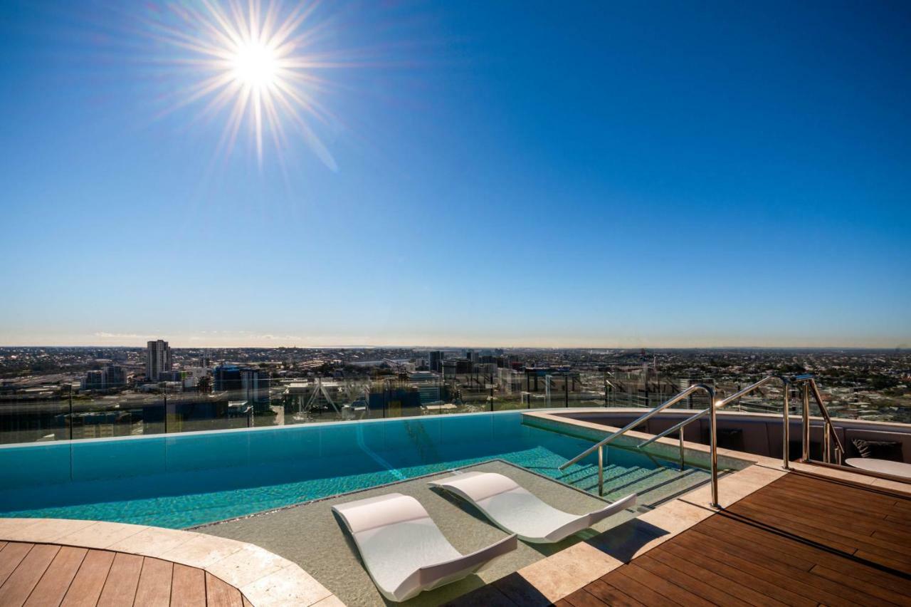 Fv By Peppers Apart otel Brisbane Dış mekan fotoğraf Skyline pool