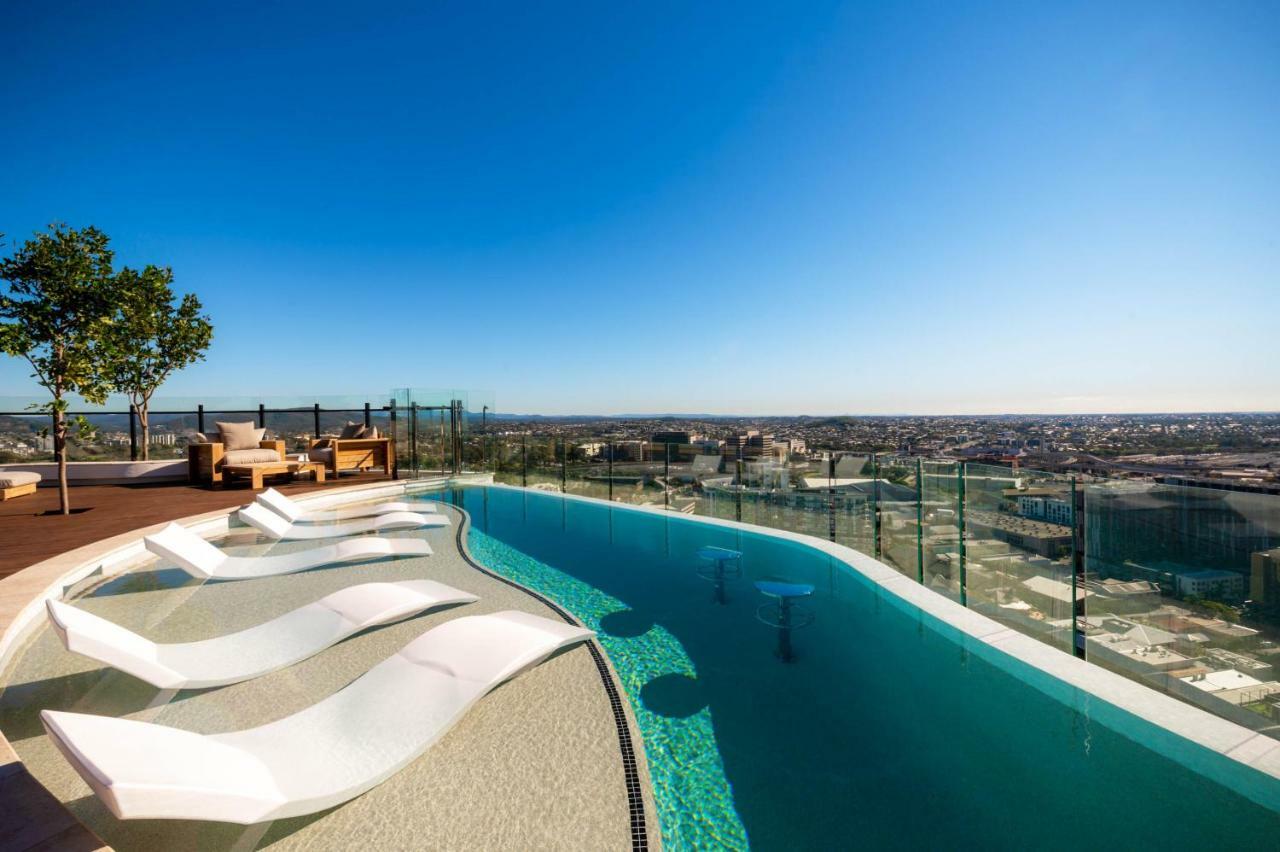 Fv By Peppers Apart otel Brisbane Dış mekan fotoğraf Skyline Residences rooftop pool