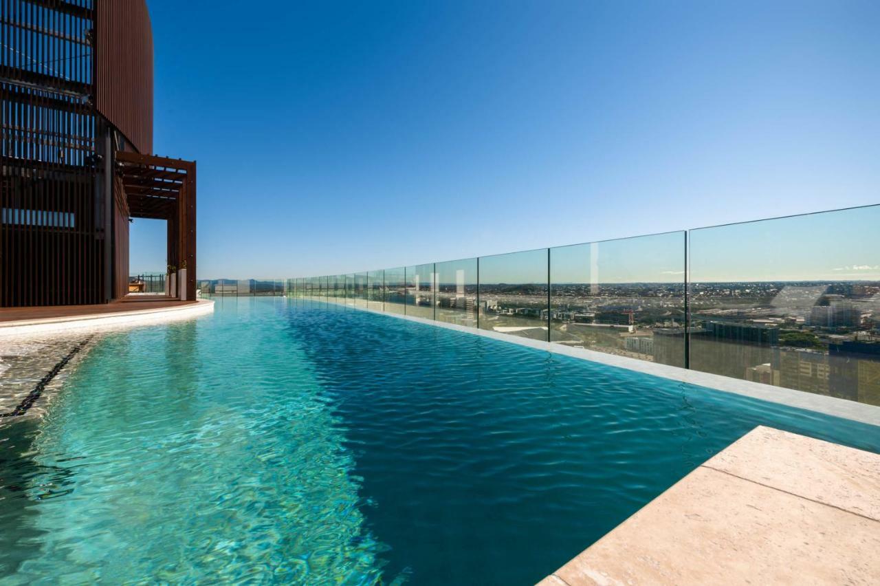 Fv By Peppers Apart otel Brisbane Dış mekan fotoğraf Infinity pool